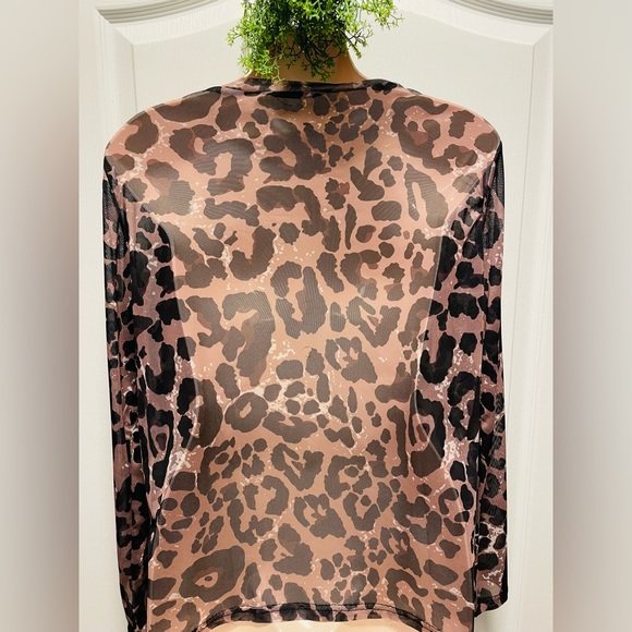 🌸3 for $20 SHEIN Leopard SheerTop long sleeves Size M Animal Print Apparel 🐅 - Picture 9 of 12